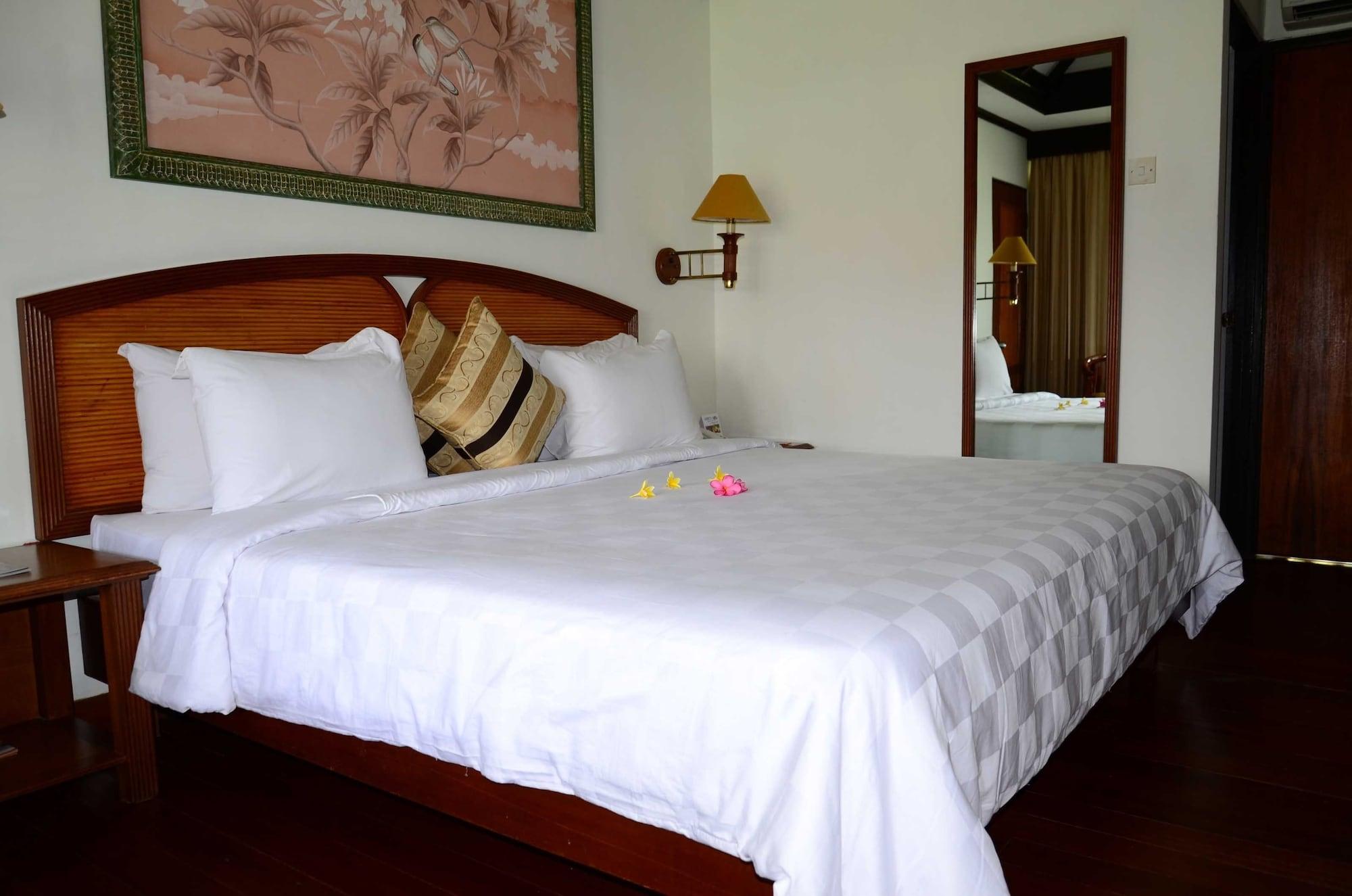 Merumatta Senggigi Lombok Mangsit Екстериор снимка